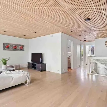 New And Modern Villa ヴィラ