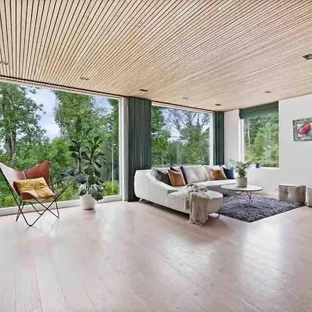 ヴィラ New And Modern Villa *