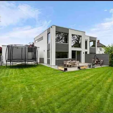 New And Modern Villa